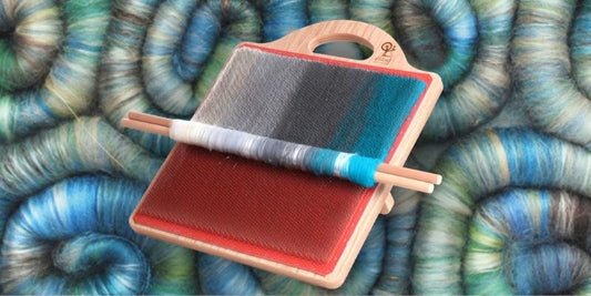 The Good Yarn how to use a blending board with rolags for spinning Blog