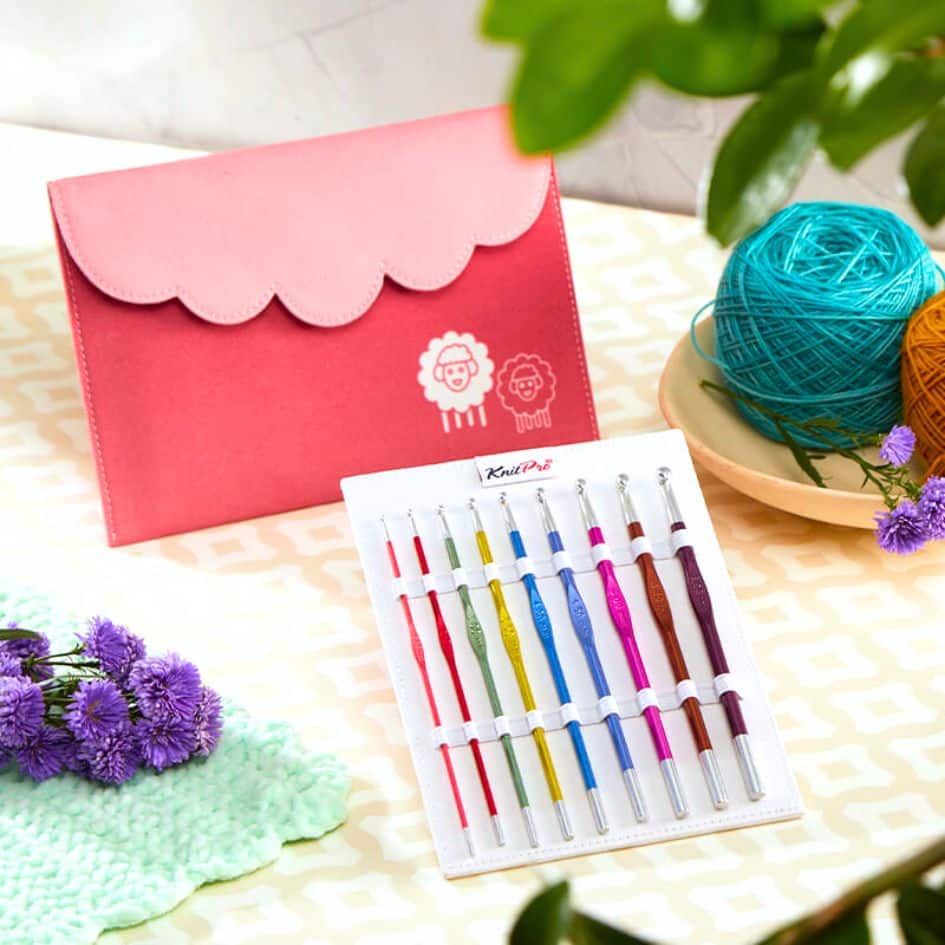 The Good Yarn KnitPro Zing Crochet Hook Set PYA47430 Pink case and hooks