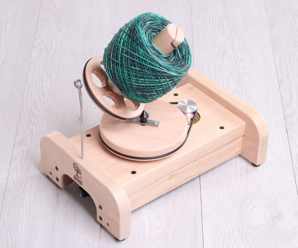 The-Good-Yarn-Spinning-Wheel-eBall-Winder-EBW-1.jpg