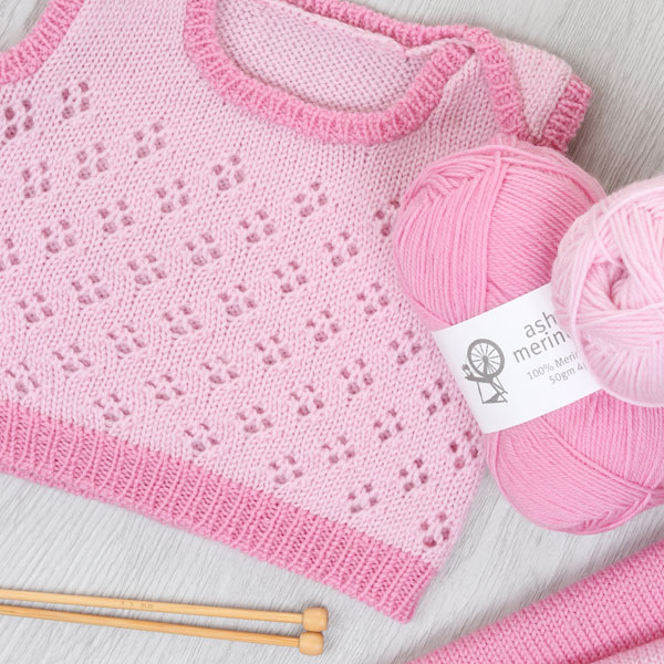 The Good Yarn Merino Wool for Knitting Crochet Weaving 4 Ply Pink Jumper with knitting needles