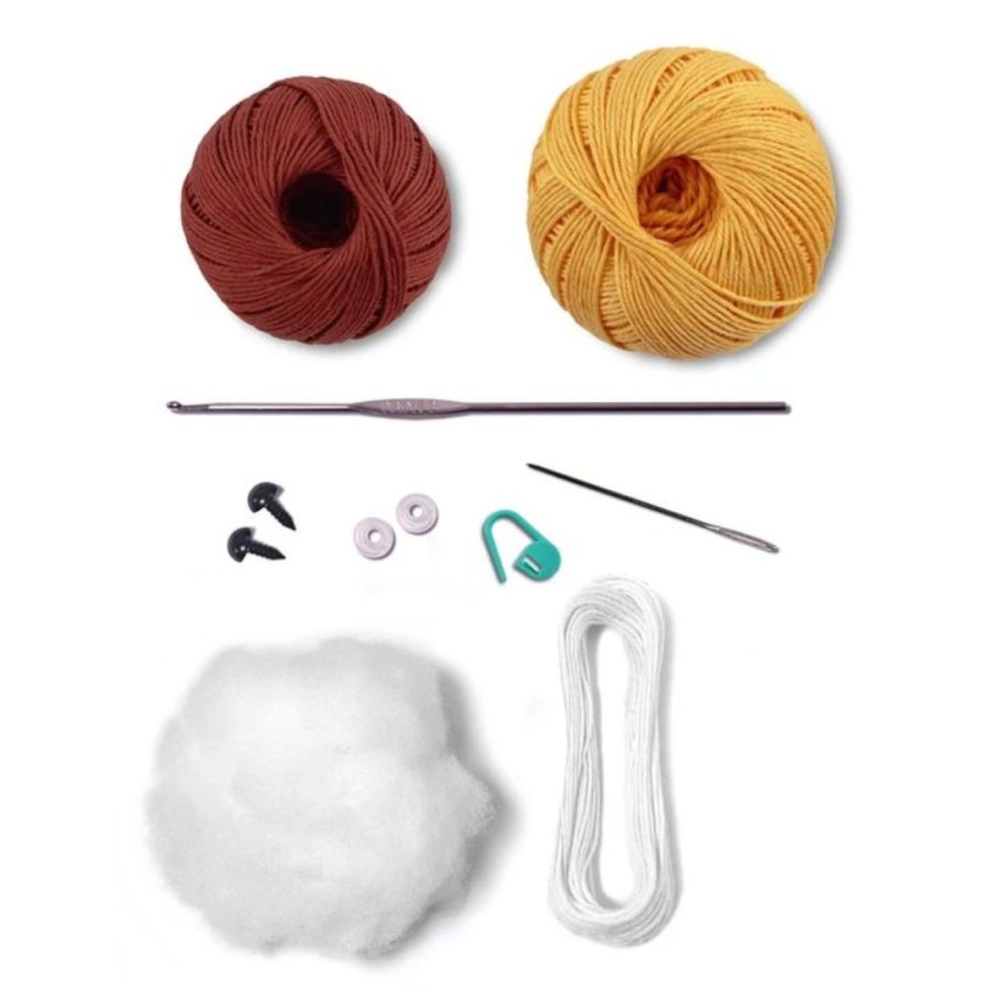 The Good Yarn Amigurumi Crochet kit Lion contents
